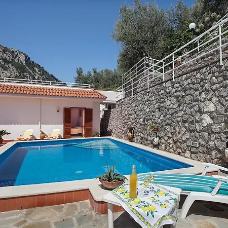 Luciana Villa Nerano